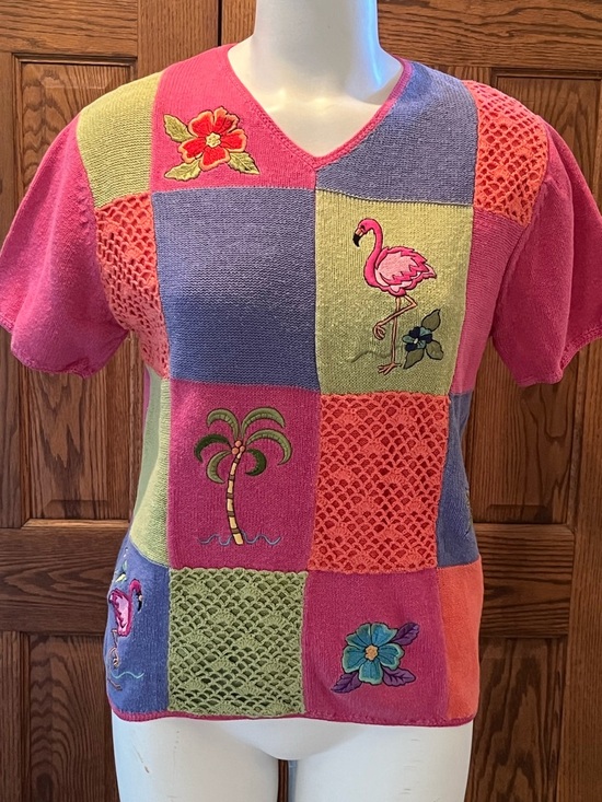 Vintage Sweaters - Vintage Tropical Patchwork Embroidered Short Sleeve Sweater M